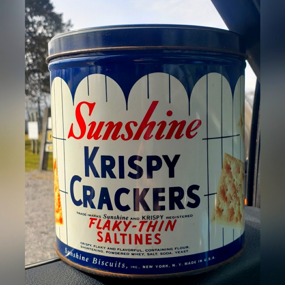 Antique Sunshine Krispy Crackers tin